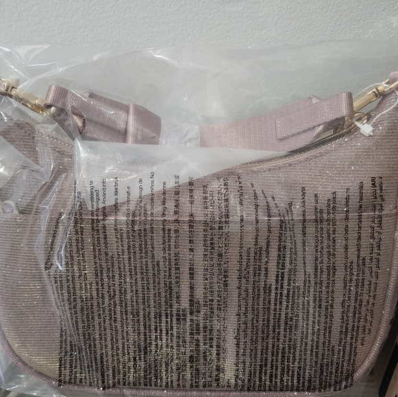 Lululemon City Essentials Small Shoulder Bag 3L Glitter Pink Champagne NWT - Picture 5 of 5